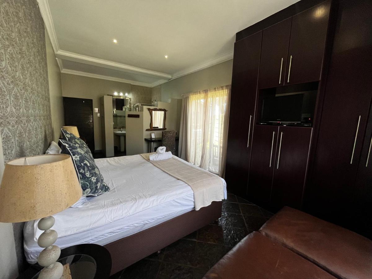 House Haven Guesthouse Port Elizabeth Exteriör bild